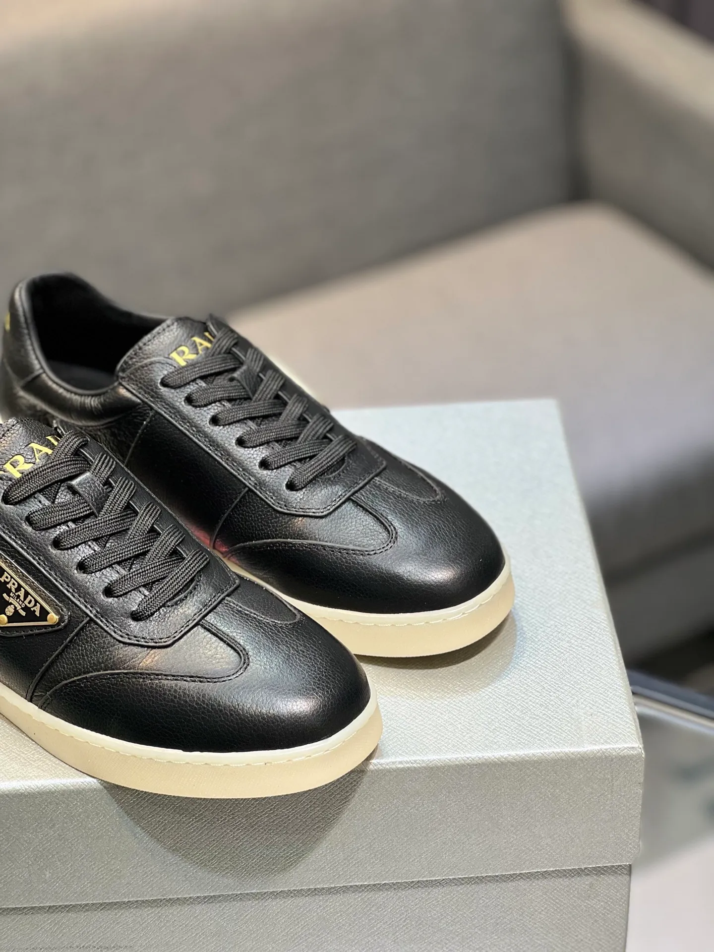 Men's shoes 💰540 [PRADA] Men's shoes are popular in the counter, official website synchronization, 1 high-quality shipment ✔️ Original frosted cowhide + cowhide lining, 1🆚1 replica, original sole, 38-45 (45 customized, non-refundable)